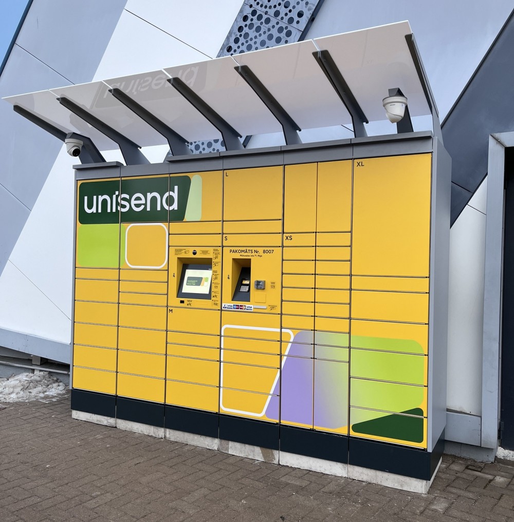 First Unisend parcel install in Riga